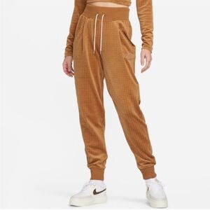 Nike Camel Brown Waffle-Texture Joggers
